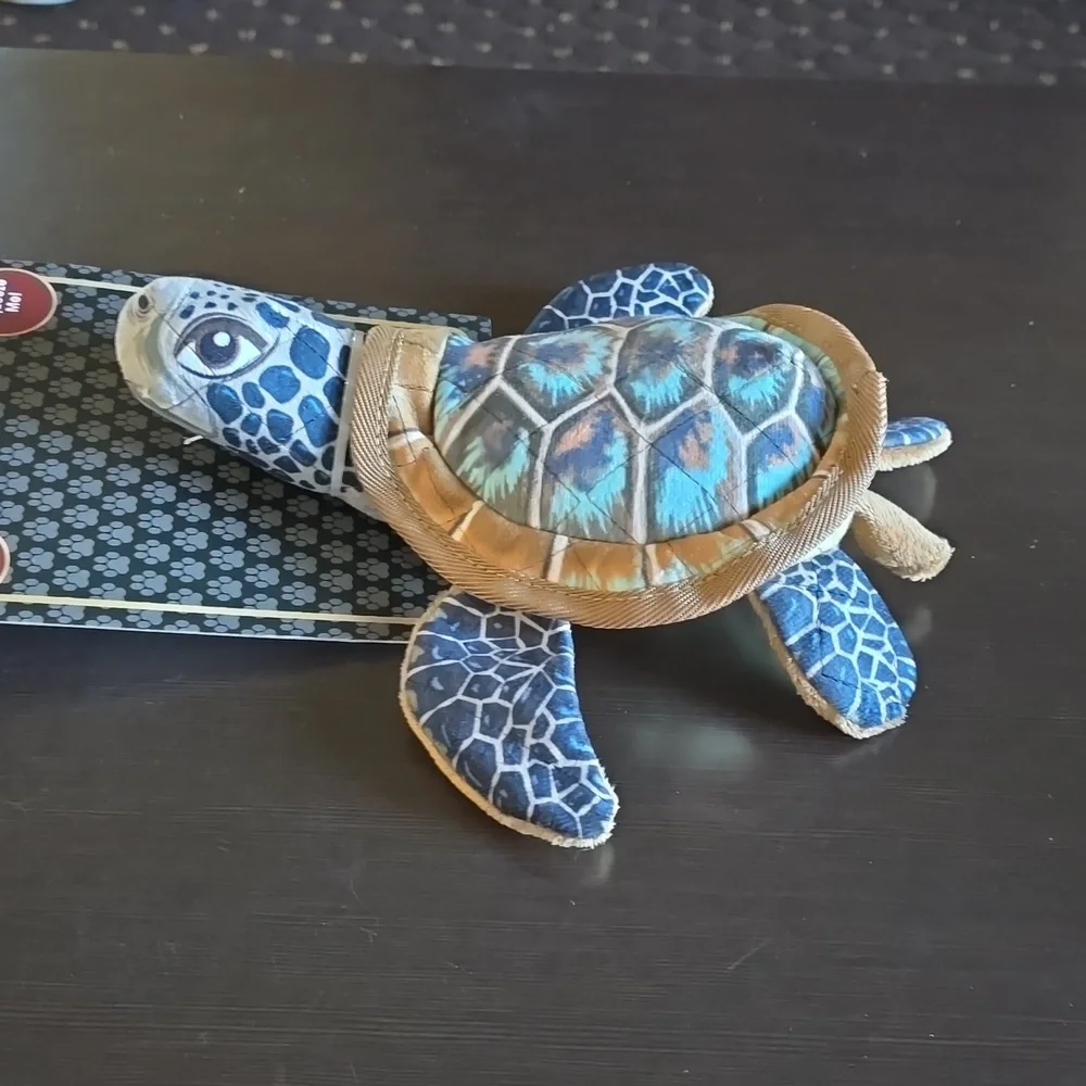 PawPrintz Hyper Realitic Dog Toy‎ NWT Sea Turtle